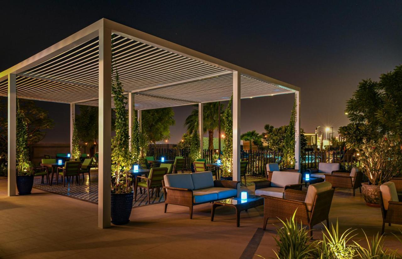 Radisson Damac Hills 4* Dubái