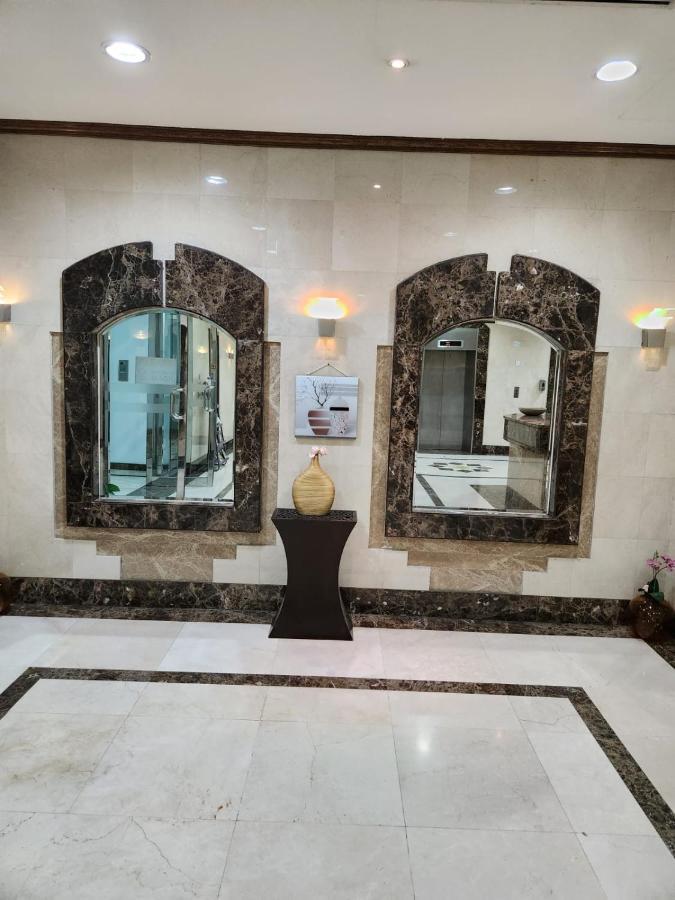 Furnished Studio Near Business Bay Metro Station Apartamento