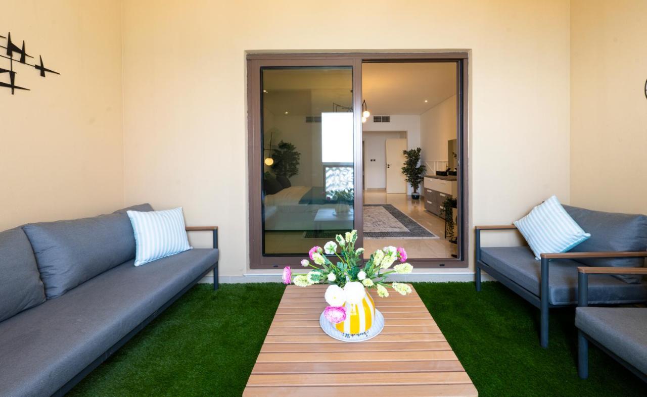 Ultimate / 4 Beds / Private / The Palm / Beachfront / Upgraded / Full Palm, Marina Skyline, Ain View *