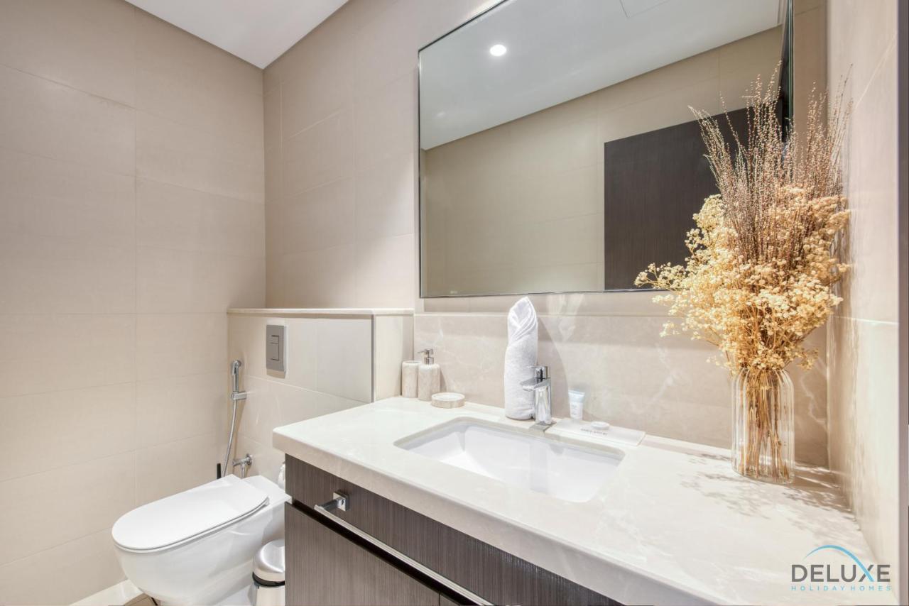 Elegant 2br At Downtown Views Downtown By Deluxe Homes Dubaï