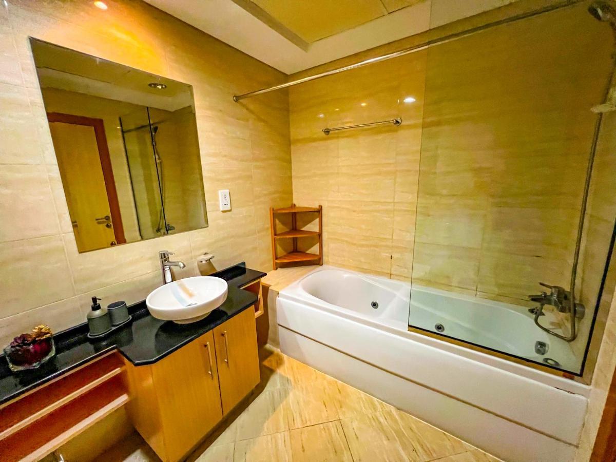 Exquisite, Luxe 1bd Apartment, Unparalleled Sea Views, Prime Marina Location & Full Kitchen By 