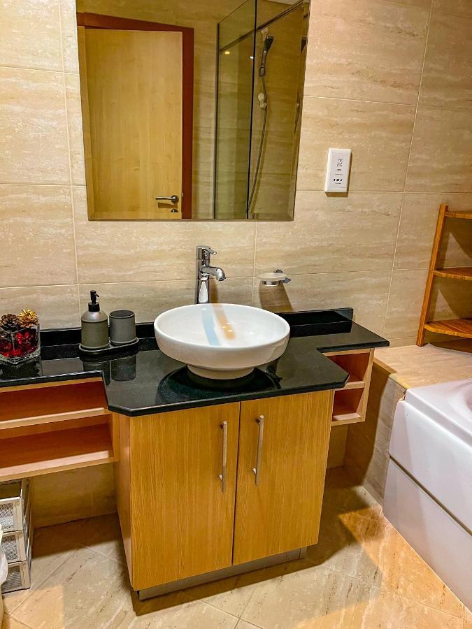 Exquisite, Luxe 1bd Apartment, Unparalleled Sea Views, Prime Marina Location & Full Kitchen By 