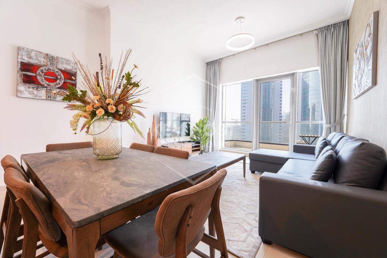 Lägenhet Keyhost - Elegant 2br Central Towers - Marina - K3620 Dubai