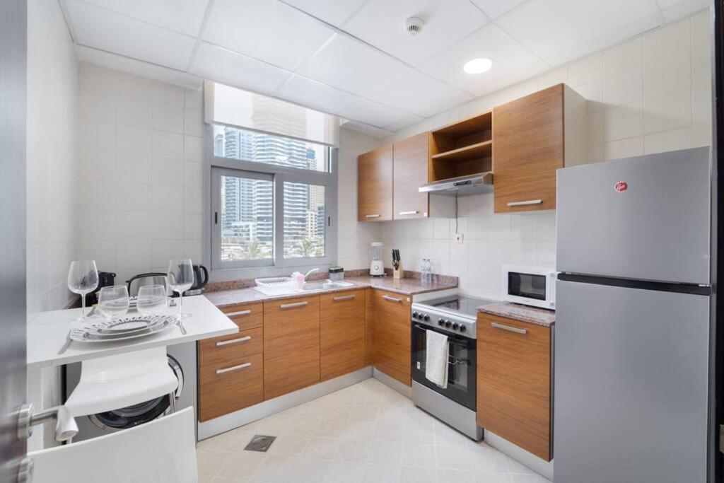 Classic With Marina View Apartamento