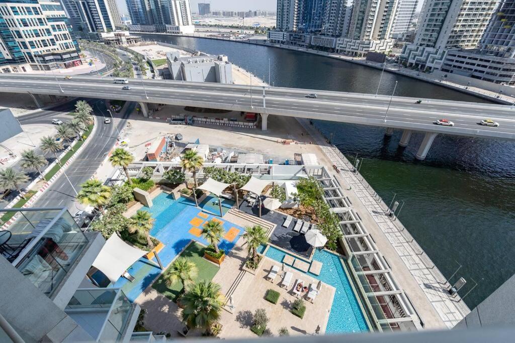 Appartement Modern Studio With Prime View Of Canal