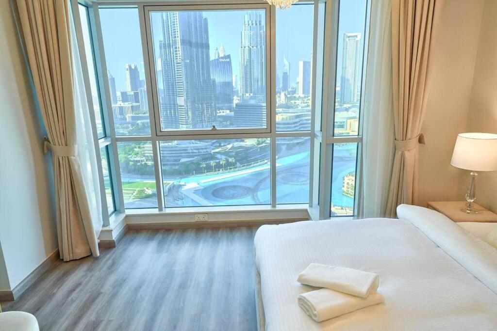Magnificent Luxury 3br With Amazing Burj & Fountain View Apartamento Dubai