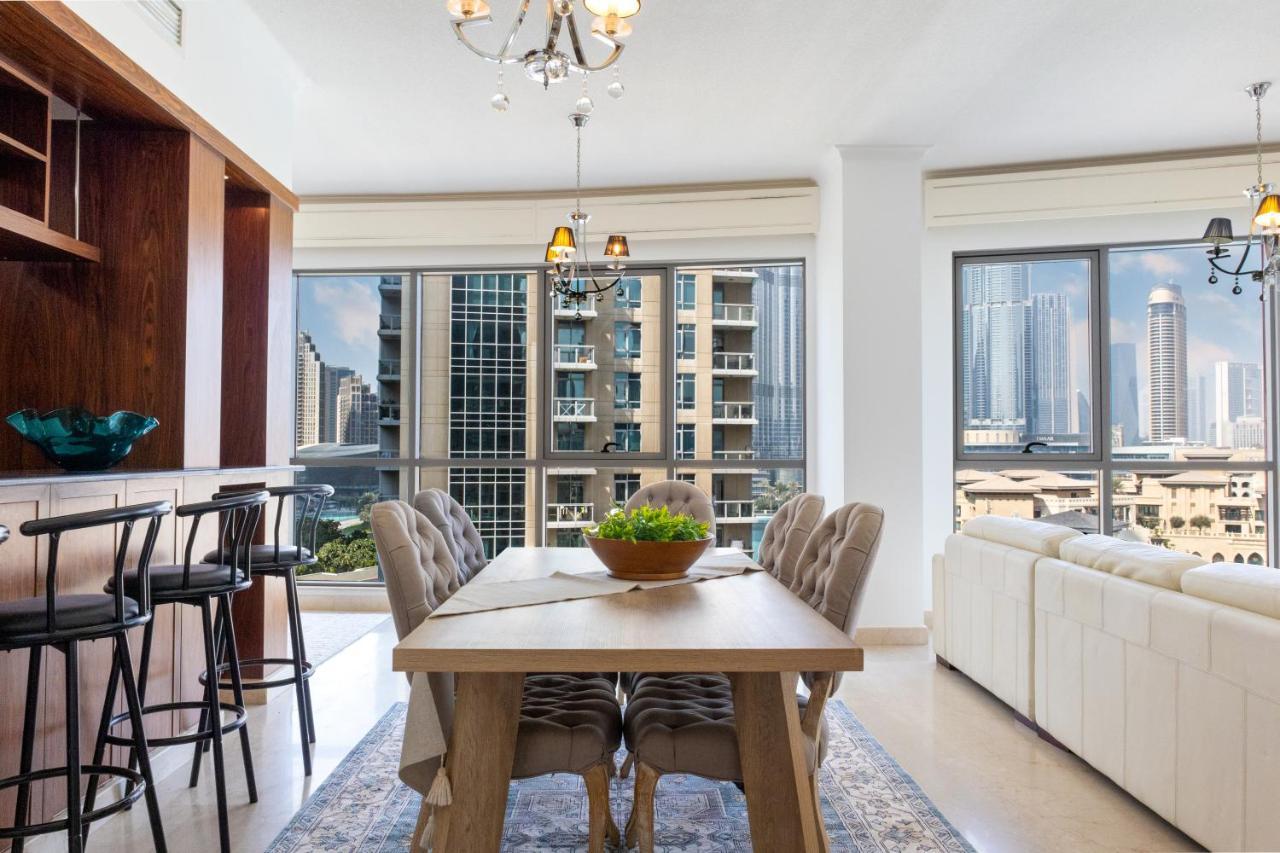 Gorgeous 3-bed With Burj Khalifa & Dancing Fountain Views Apartamento