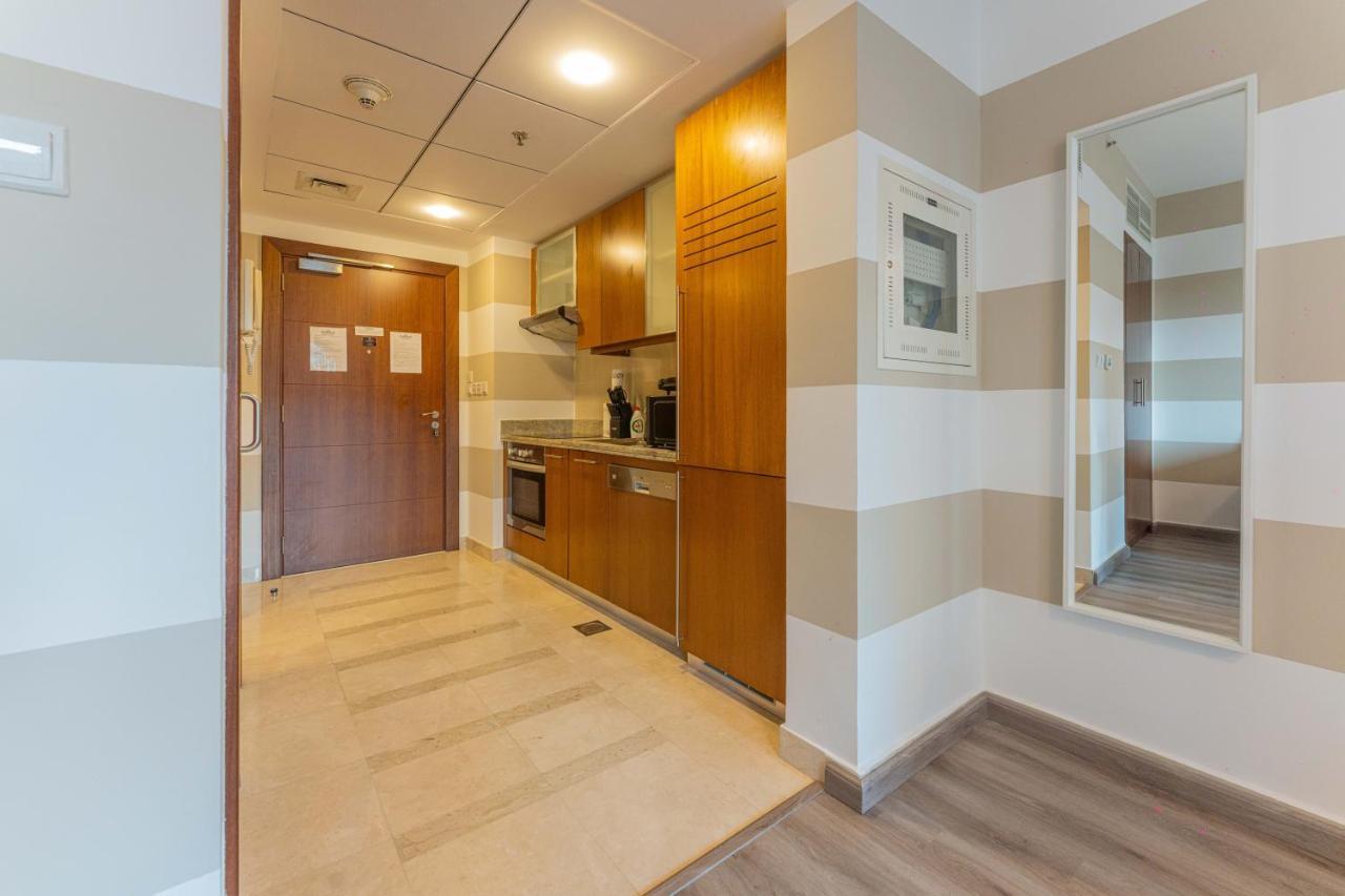 First Class Studio With Downtown Boulevard View Dubai