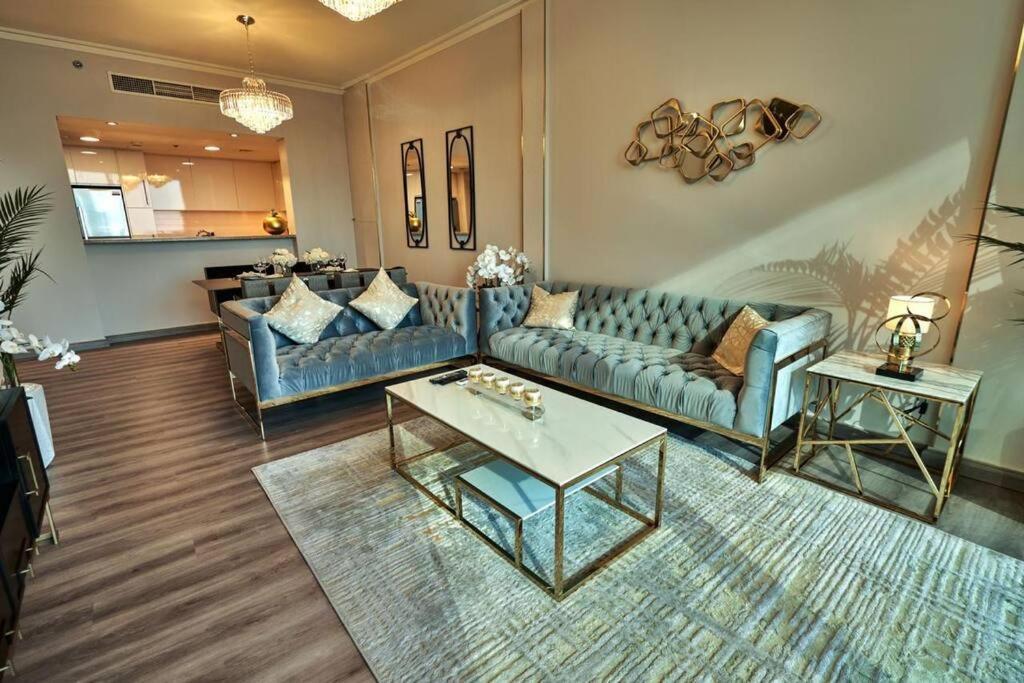 Magnificent Stunning 2 Bedroom With Burj Khalifa View Lejlighed