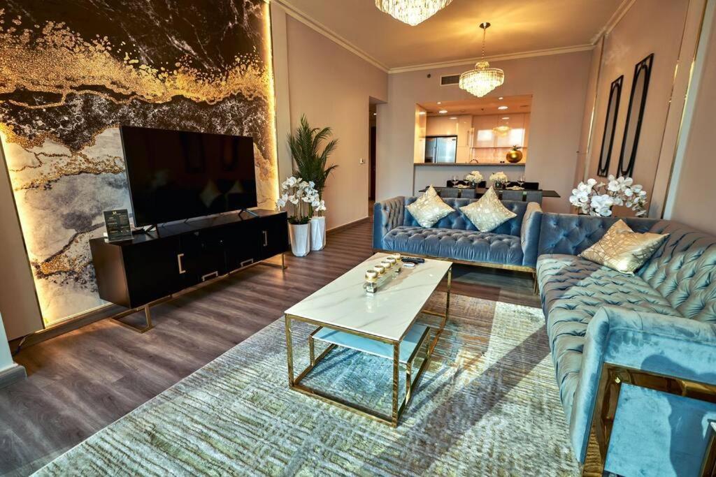 Lejlighed Magnificent Stunning 2 Bedroom With Burj Khalifa View