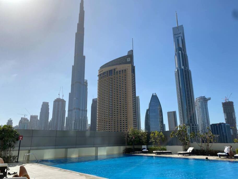 Magnificent 3br Luxurious With Burj Khalifa View Apartamento Dubai