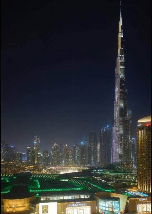 Magnificent 3br Luxurious With Burj Khalifa View Apartamento Dubai