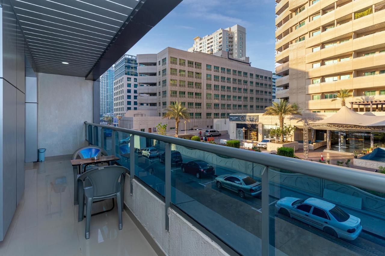 Cozy 1br In Marina/near By Beach/metro Tram * Dubai