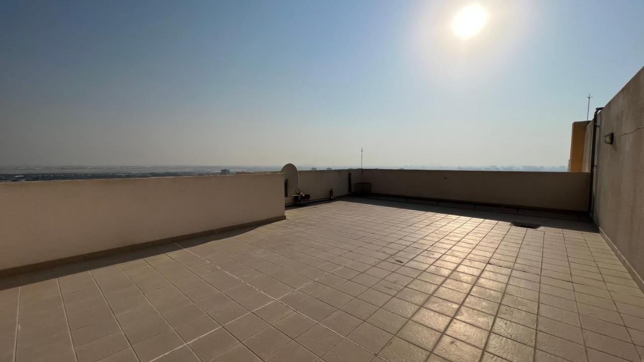 Penthouse 2 Bed For In Dubai, Centrium Towers, Production Impz, United Arab Emirates Appartement Dubaï