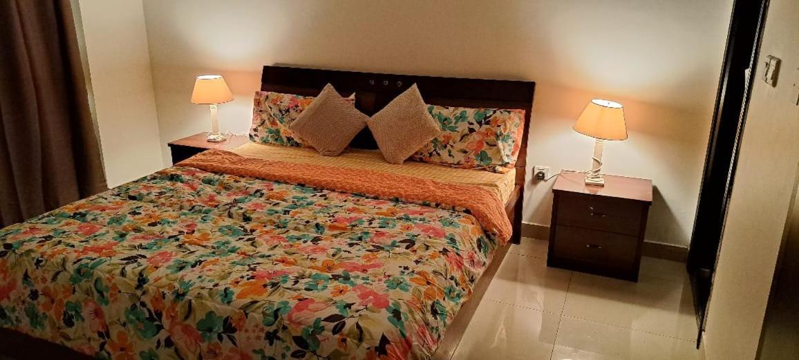 Zarooni Marina Quarto em Acomodações Particulares *