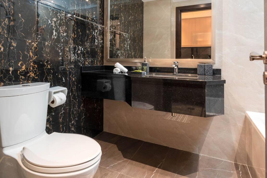 Apartamento Jacuzzi, Pool And Gym - 5min From Burj Khalifa Dubai