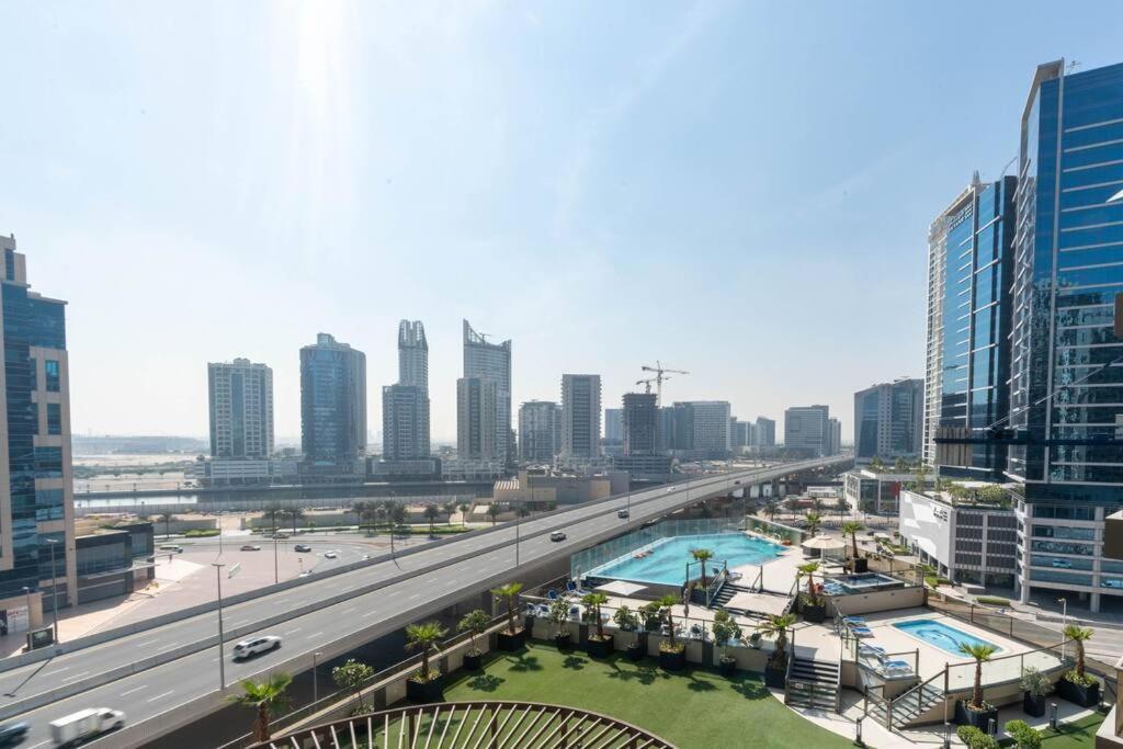 Apartamento Jacuzzi, Pool And Gym - 5min From Burj Khalifa