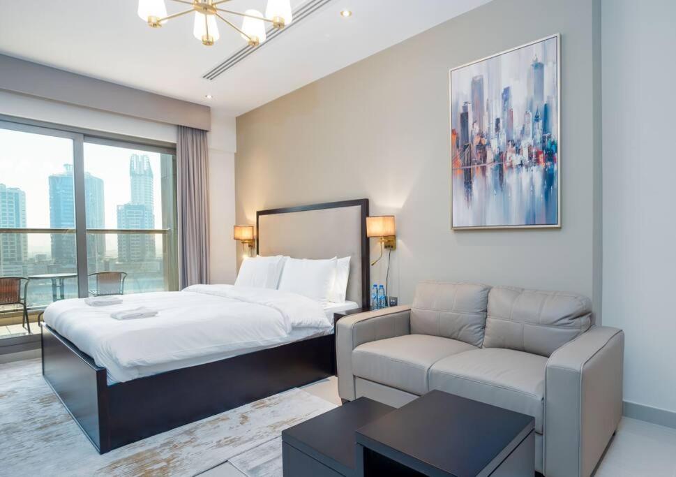 Apartamento Jacuzzi, Pool And Gym - 5min From Burj Khalifa *