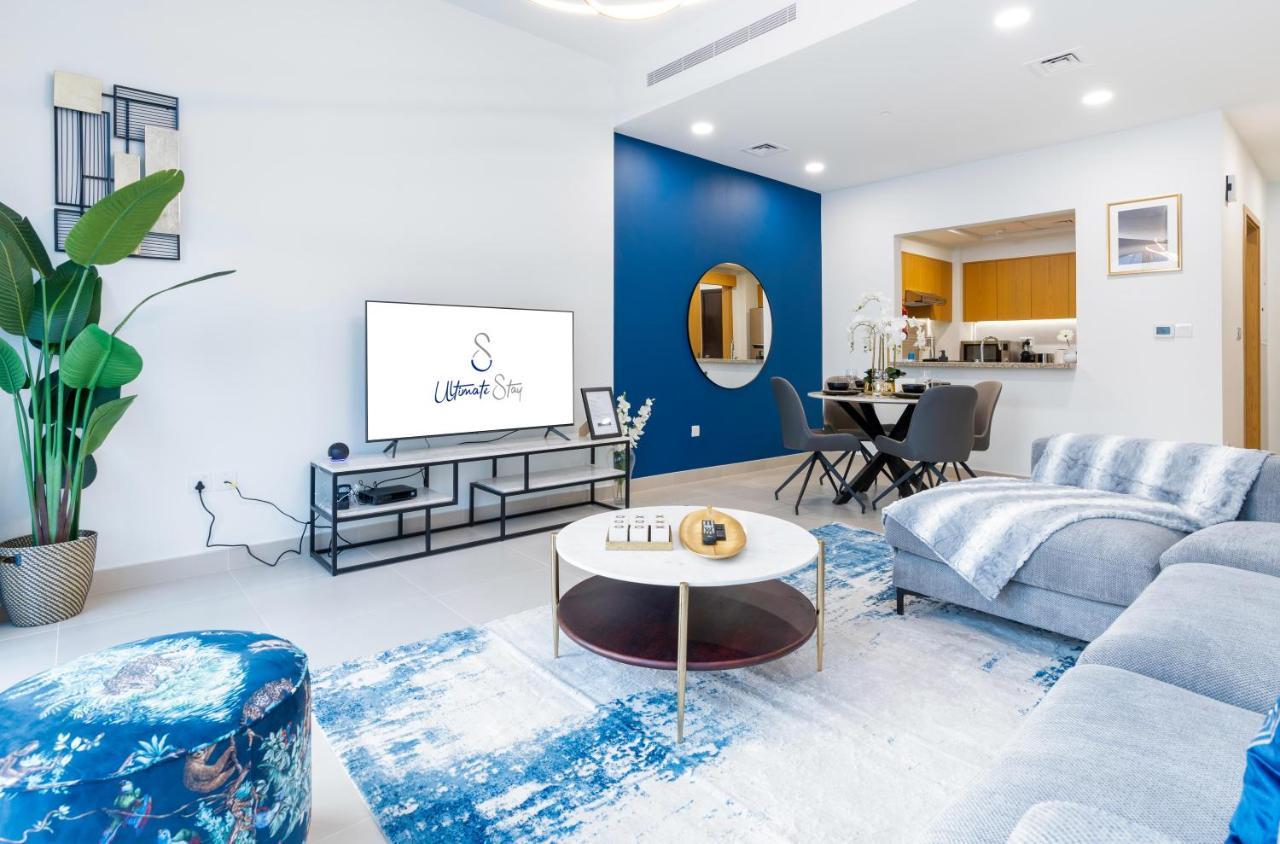 Apartment Ultimate Bay View: Burj Khalifa Pool Retreat Dubai