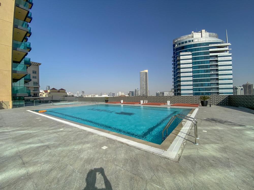 Urban Studio At The Square Tower Jumeirah Village Circle By Deluxe Appartement *