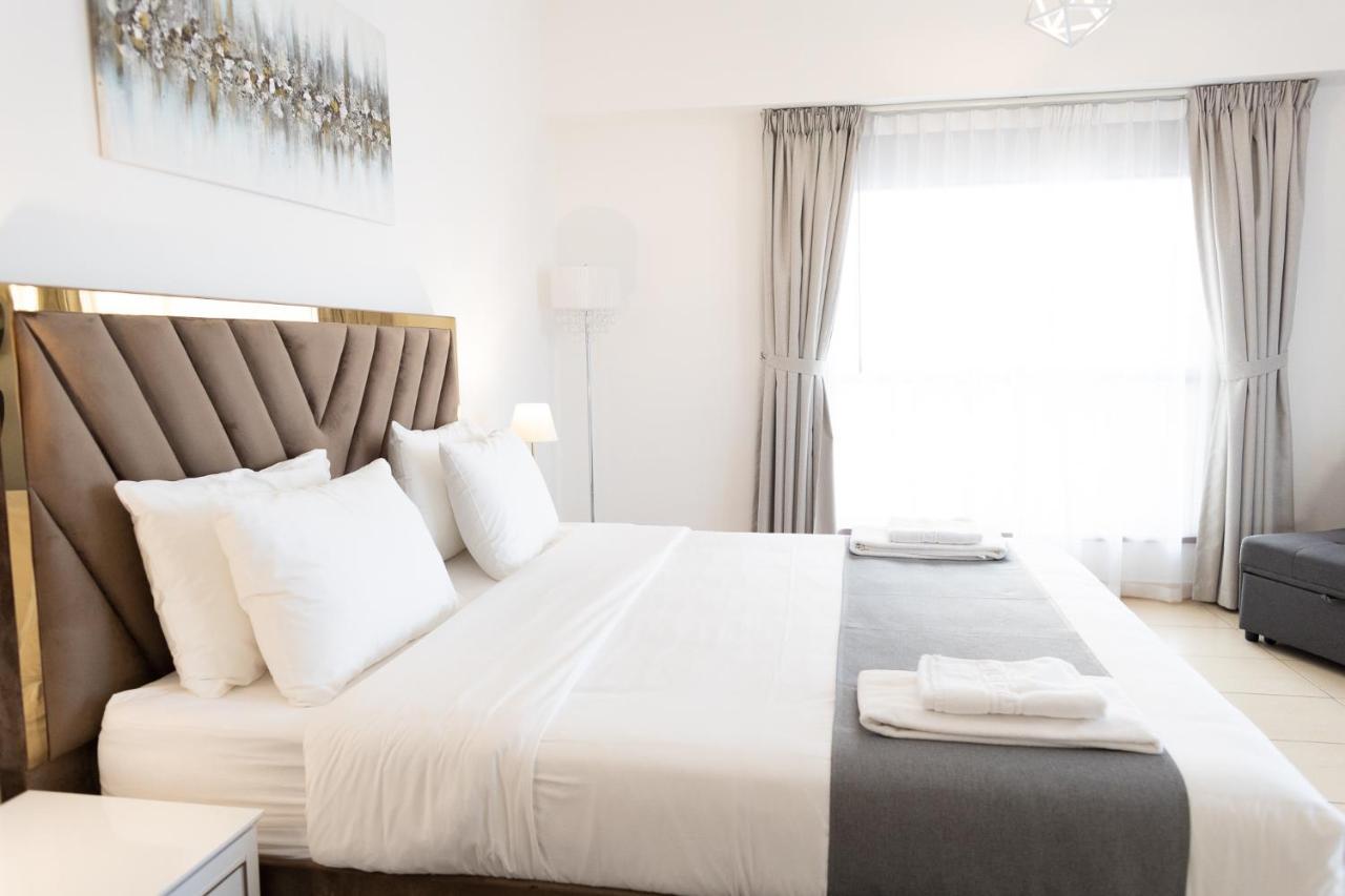 Happy Season - Jbr Apartments, Beach Front, Top Furnished * Dubái