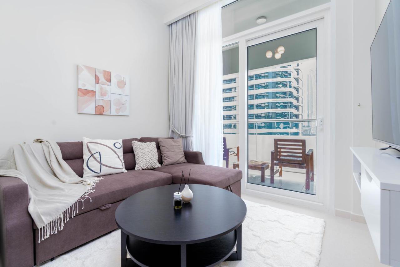 Pristine 1 Bedroom At Reva Residences Apartment *