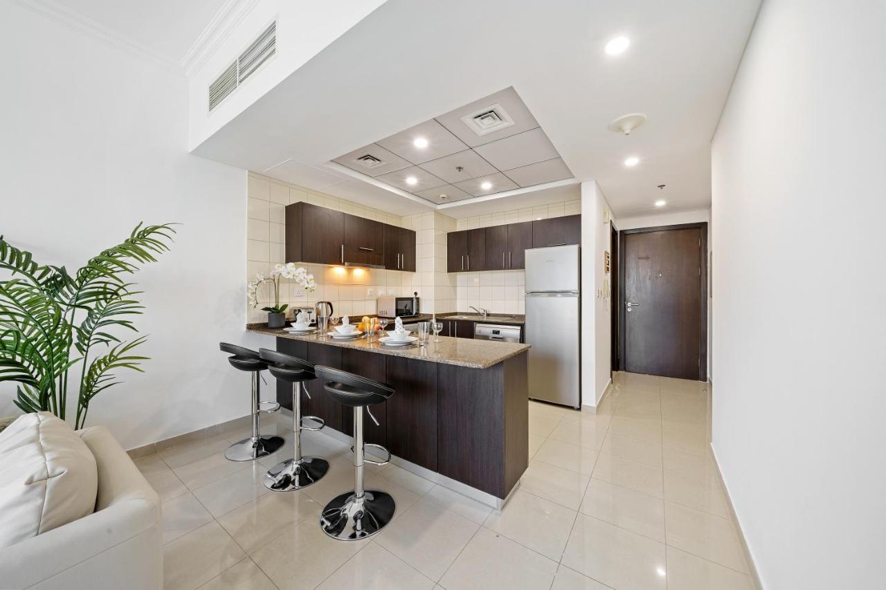 Appartement & Comfy 1br W/ Marina Views / Walk To *