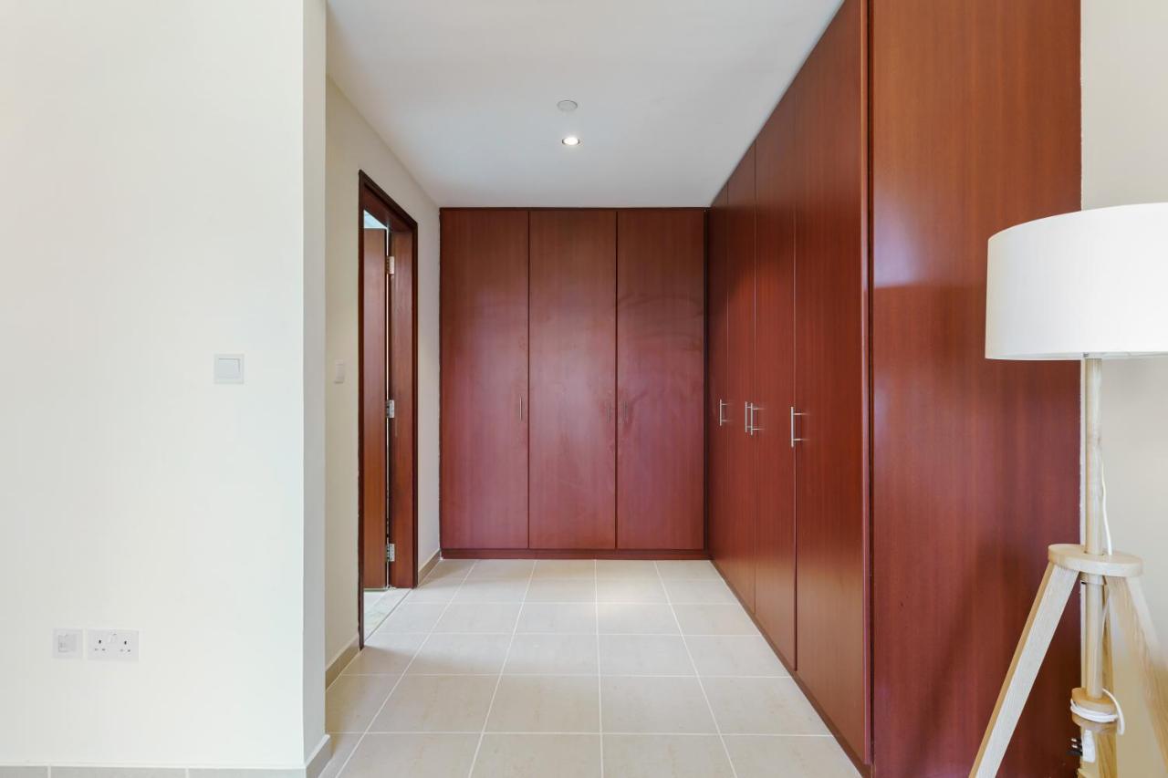 Large Jbr 2br W/ Balcony / Heart Of Marina Dubaï