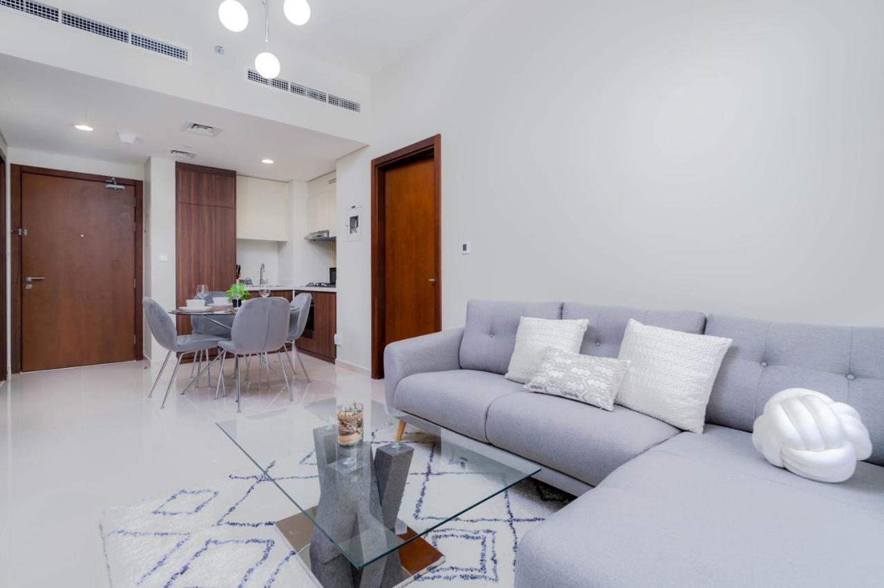 Delightful 2br At Reva Residences Apartemen Dubai