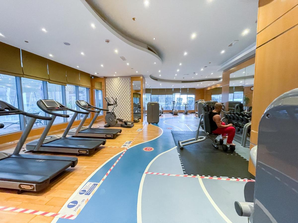 Dlx 21st Flr 3br Pool Gym Near Mall By Belvilla Ferienhaus
