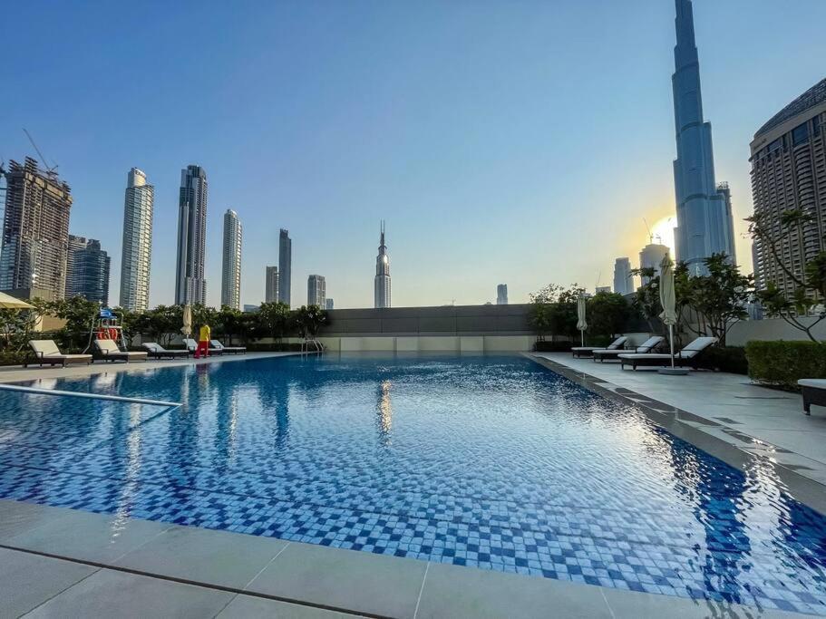 Glamorous Difc Downtown Direct Bridge To Dubaimall