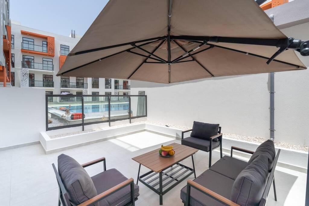 Restful With Private Terrace By The Pool * Dubaï
