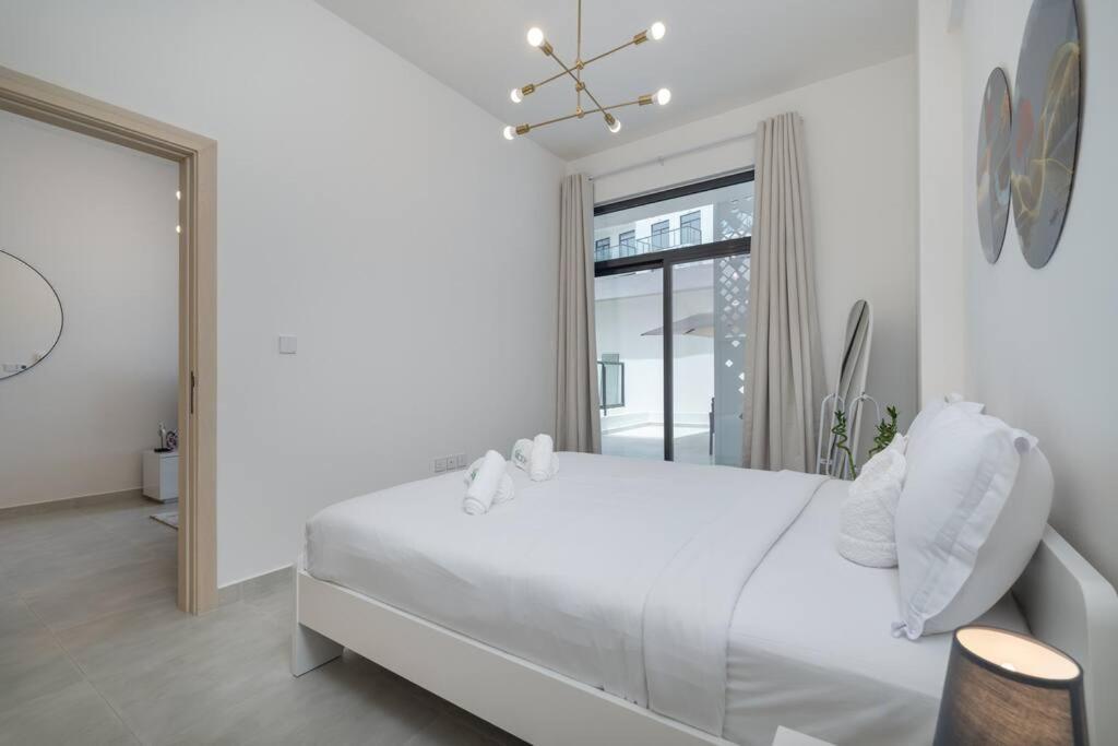 Restful With Private Terrace By The Pool Appartement Dubaï