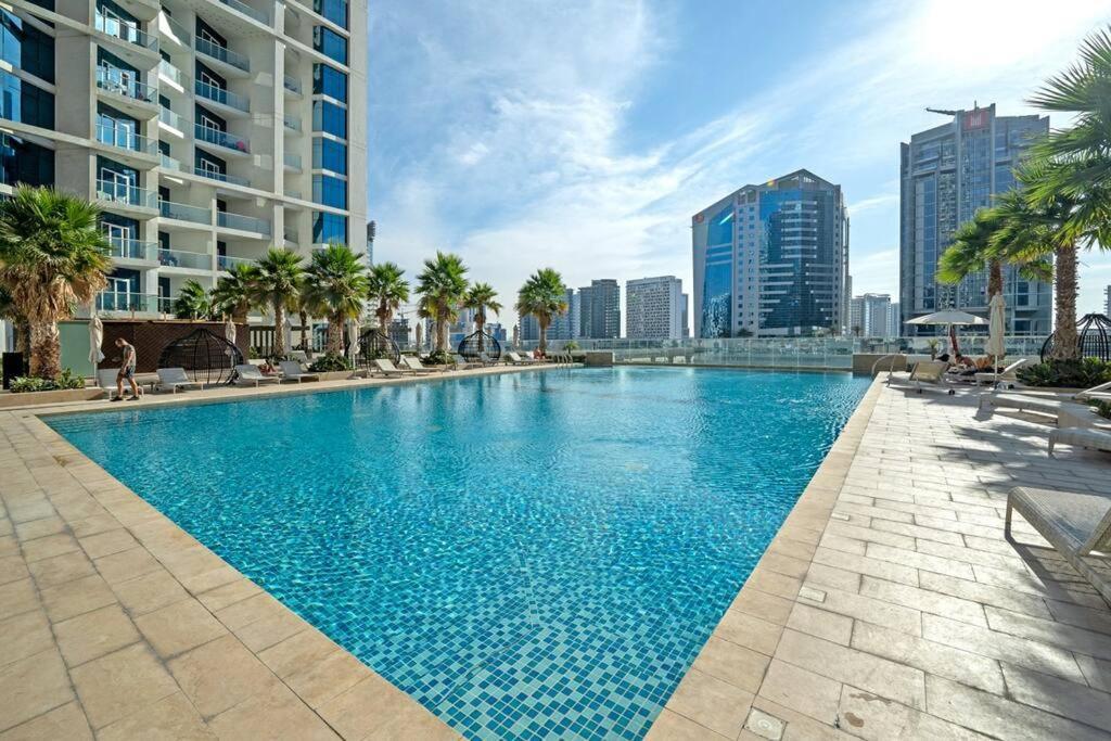 Appartement Modern Studio With Prime View Of Canal *