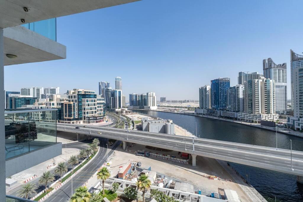 Modern Studio With Prime View Of Canal * Dubaï