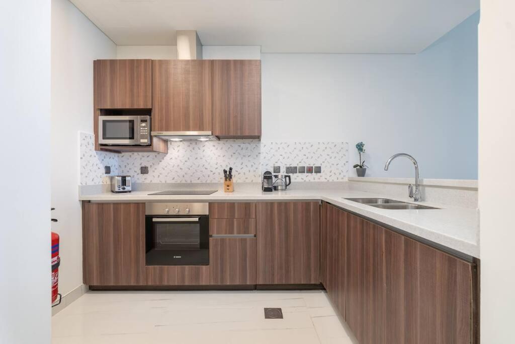 Exquisite Minutes Away From The Appartement *