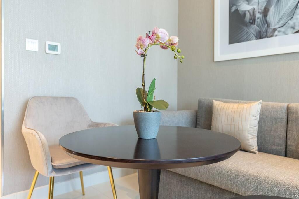 Modern Studio With Prime View Of Canal * Dubaï