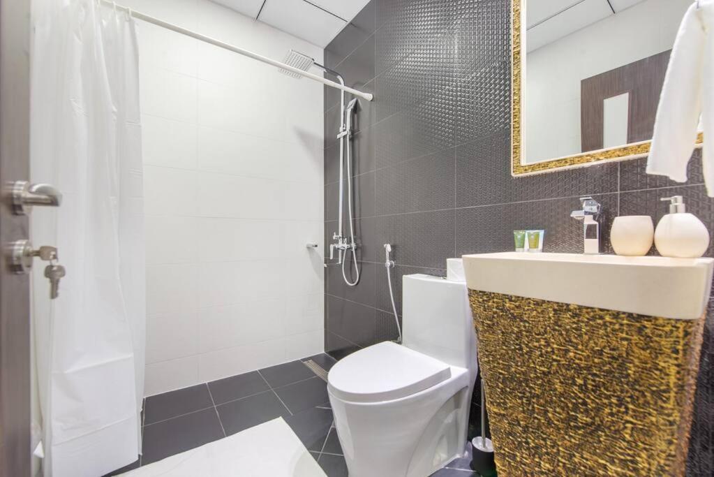 Breathtaking View Compact & Modern Spacious * Dubaï