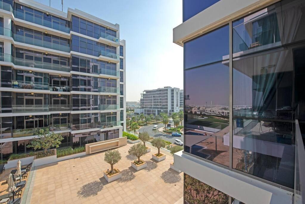 Lovely 1bedroom Damac Hills Surrounded By Appartamento Dubai