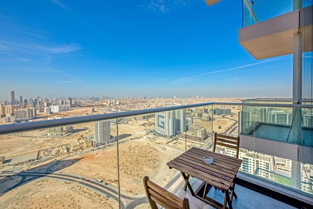 Breathtaking View Compact & Modern Spacious