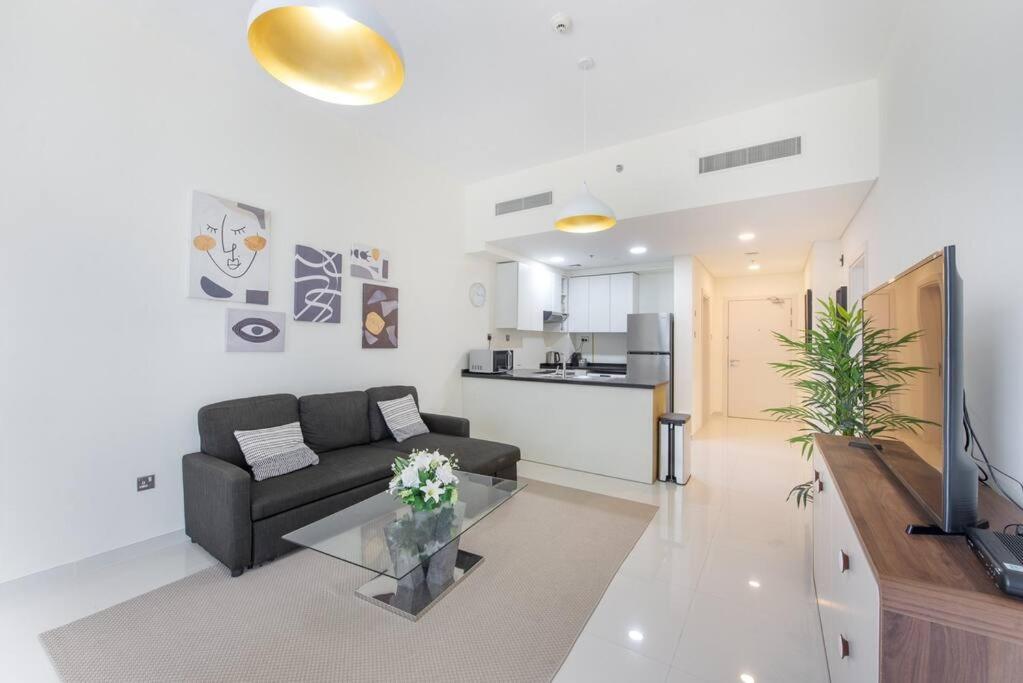 Appartamento Lovely 1bedroom Damac Hills Surrounded By