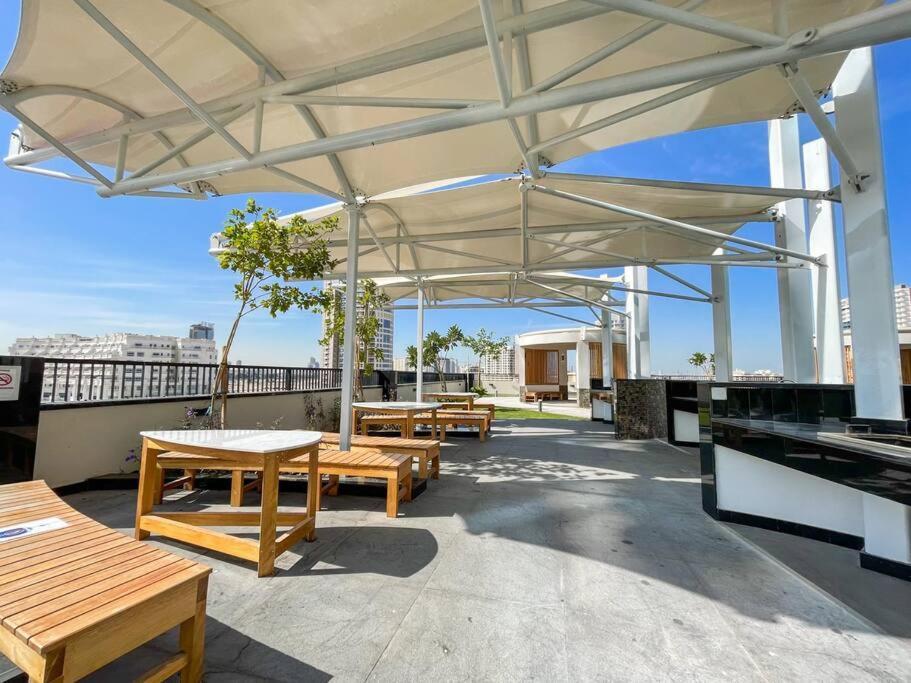 Breathtaking View Compact & Modern Spacious * Dubaï