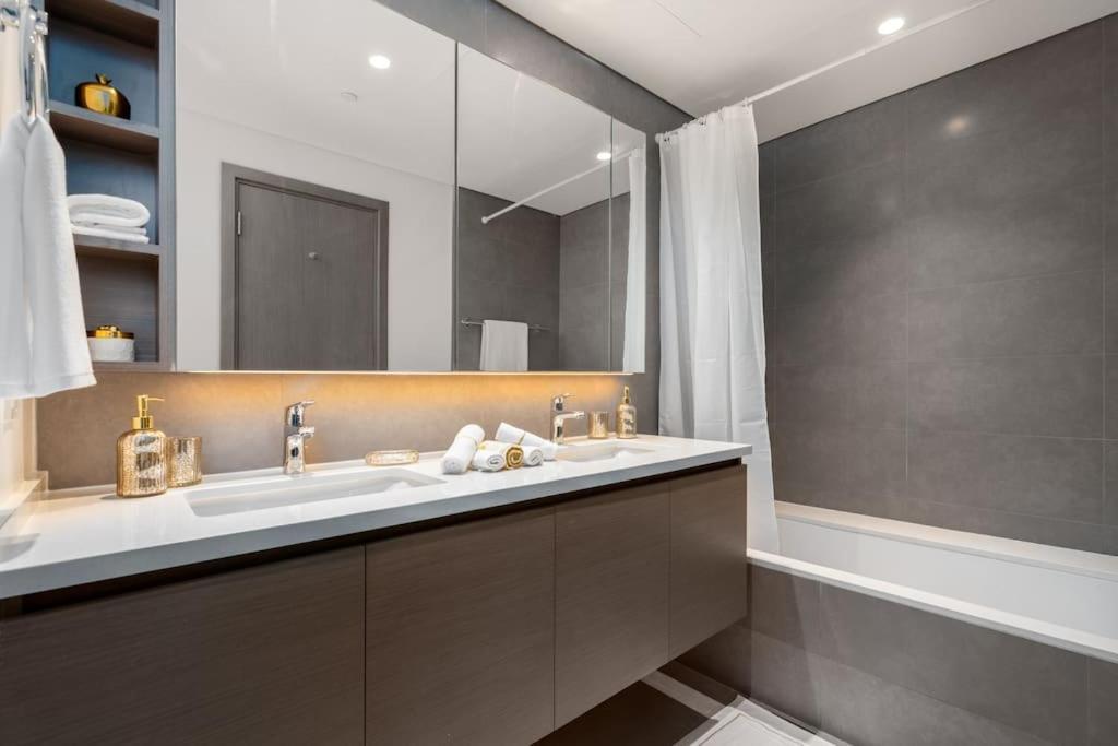 On Off Hh- Creek Harbour-lavish Parisian 2 Br Apartamento