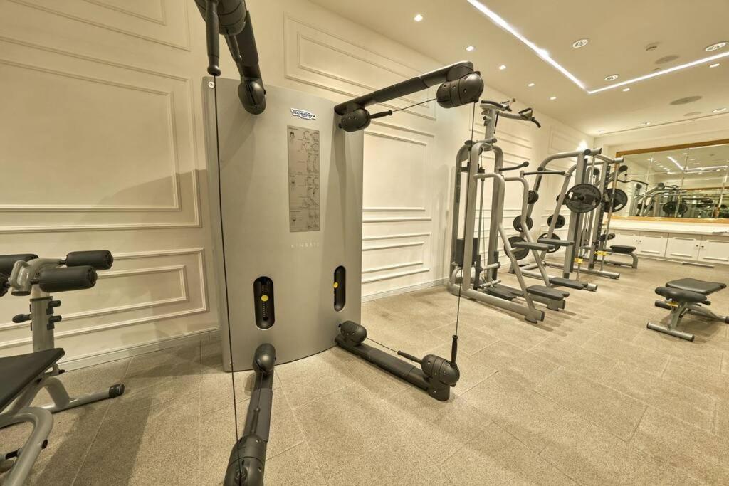 Magnificent Luxury 3br With Amazing Burj & Fountain View Apartamento Dubai