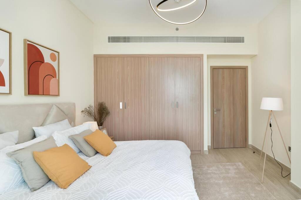 Burj Khalifa View - 1bedroom - Pool & Gym Appartement