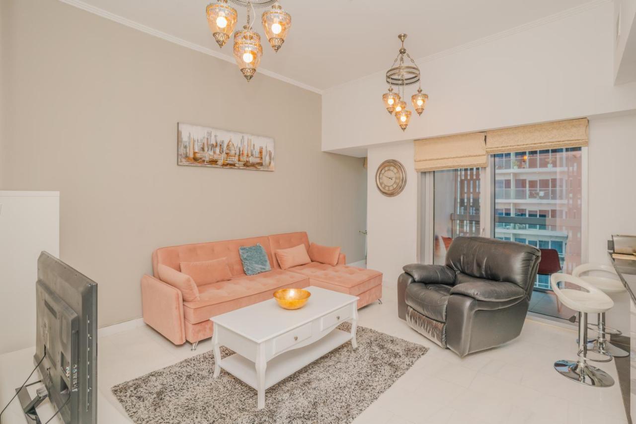 Large 2 Bedroom, Pool And Gym Access, Cayan Tower Apartamento