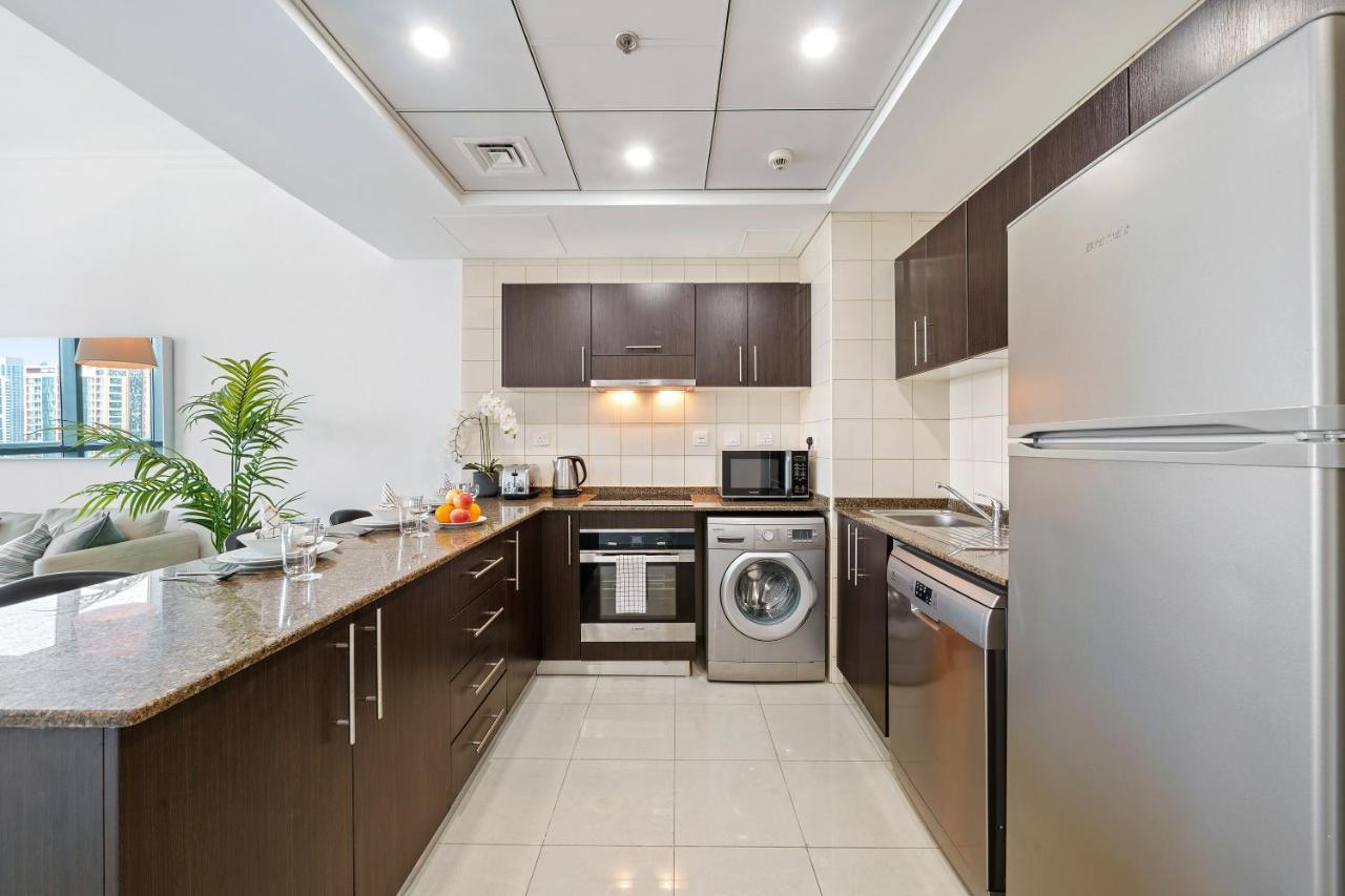 & Comfy 1br W/ Marina Views / Walk To Appartement *