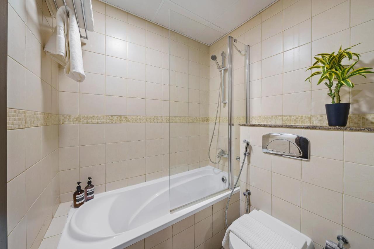 Appartement & Comfy 1br W/ Marina Views / Walk To