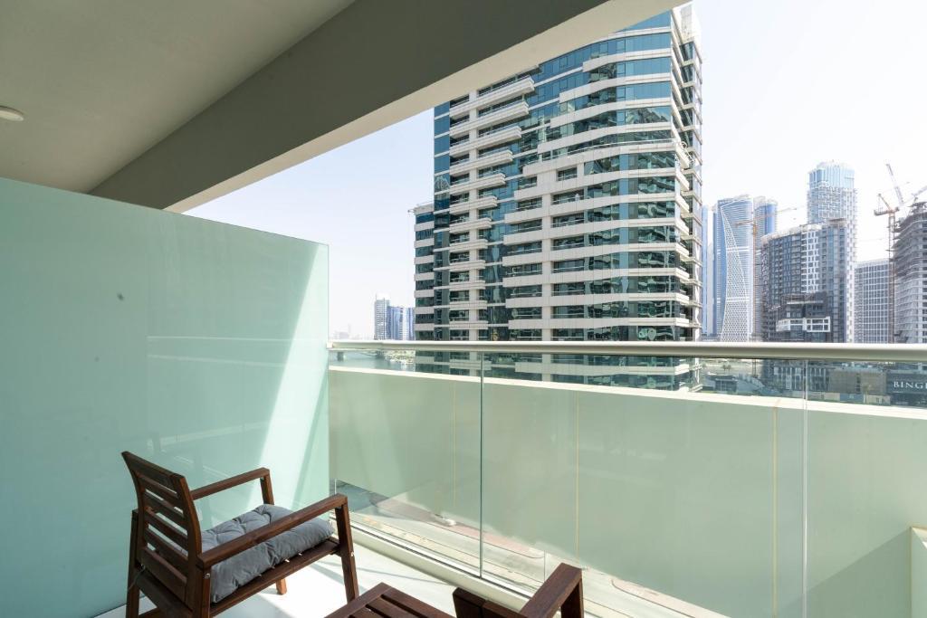 Apartment Pristine 1 Bedroom At Reva Residences