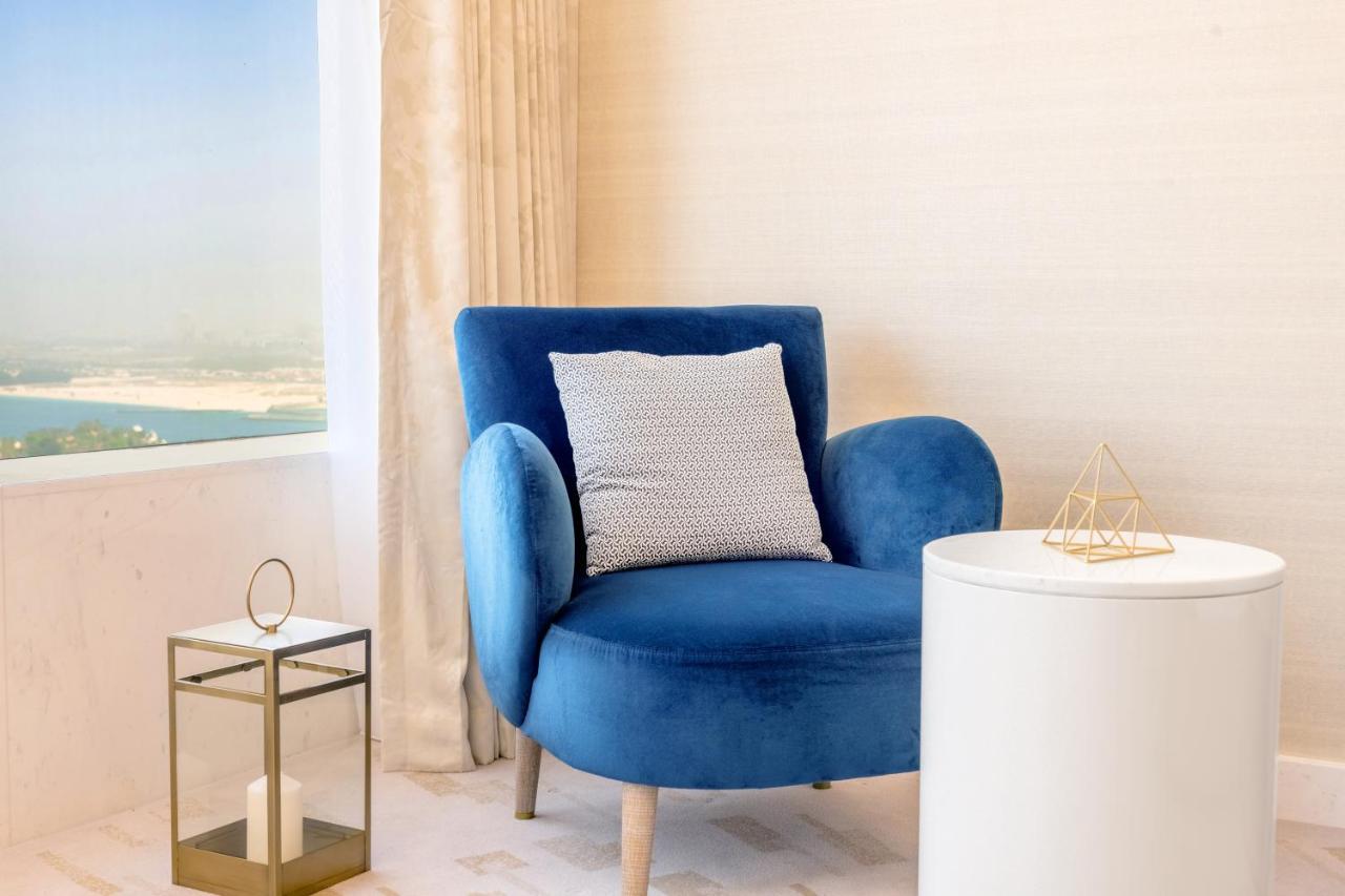 Ultra Luxury Palm Tower With Shared Facilities